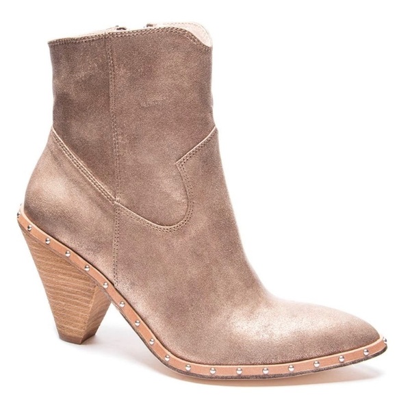 NWT CHINESE LAUNDRY Ramble Champagne Metallic Studded Western Bootie Block heel - Picture 1 of 15